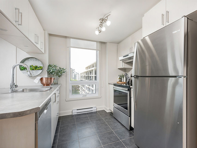 4-1/2 À LOUER À CHOMEDY LAVAL | 4-1/2 FOR RENT IN CHOMEDY LAVAL