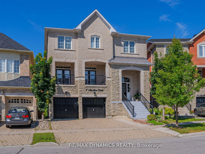 ✨ABSOLUTELY STUNNING 5 BDRM LUXURY HOME BACKING ONTO RAVINE!