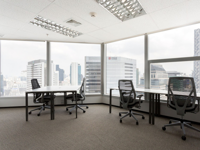 Beautifully designed office space for 3 persons in SPACES Laurie