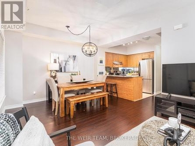 Townhouse For Sale In Cabbagetown, Toronto, Ontario