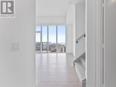 Condo For Sale In Parkdale, Toronto, Ontario