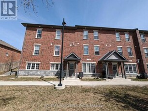 Townhouse For Sale In Civic Hospital-Central Park, Barrie, Ontario