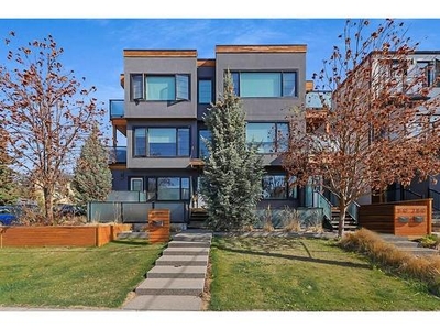 Townhouse For Sale In South Calgary, Calgary, Alberta