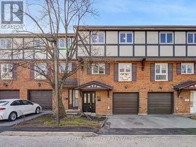 Townhouse For Sale In South Cedarbrae, Toronto, Ontario