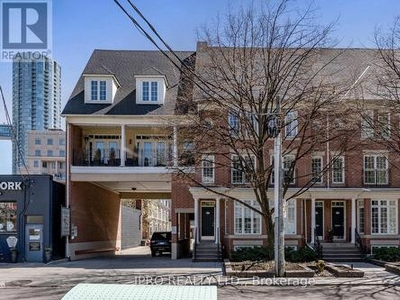 Townhouse For Sale In Wellington Place, Toronto, Ontario