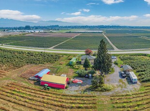 17915 FORD DETOUR ROAD Pitt Meadows