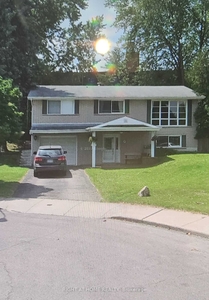 House for sale, 22 Colonial Crt, in Hamilton, Canada