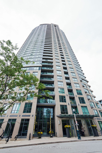 1 Bed Condo W/ Parking @ Fort York Blvd