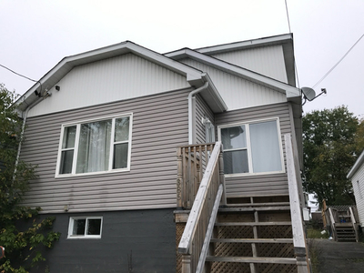 2 unit spacious house in Timmins