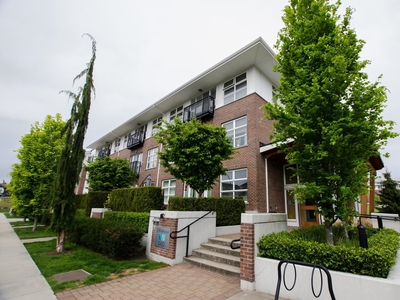 203 245 BROOKES STREET New Westminster