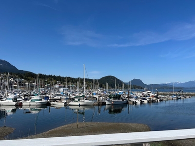 650 BAY ROAD Gibsons