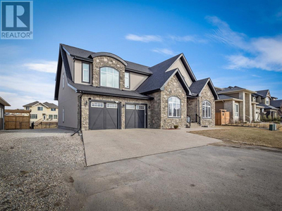 772 East Lakeview Road Chestermere, Alberta