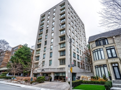 Condo/Apartment for sale, 425 Walmer Rd 8B, Greater Toronto Area, Ontario, in Toronto, Canada