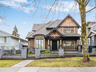 Executive Home in Desirable Area in Burnaby!
