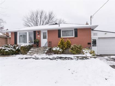 Homes for Sale in Belleville, Ontario $499,900