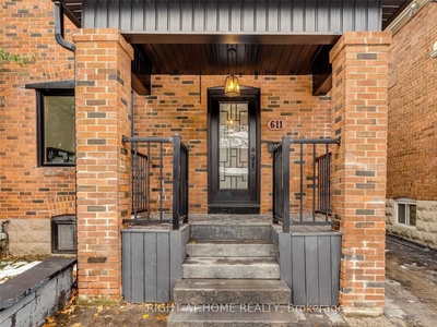 House for rent, 611 Hillsdale Ave E, in Toronto, Canada