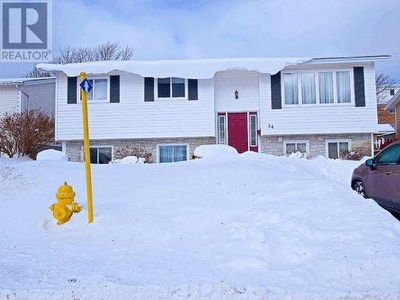 House For Sale In Cowan Heights, St. John's, Newfoundland and Labrador