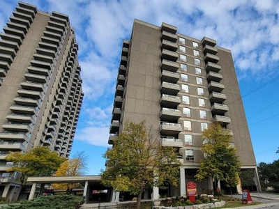 3 Bedroom Apartment Unit Ottawa ON For Rent At 2449
