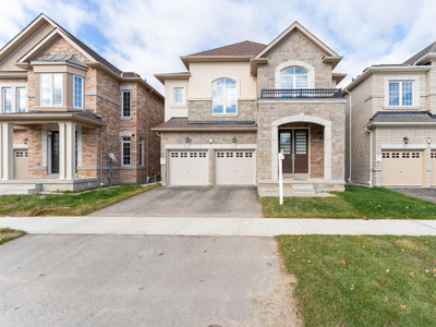 4 Bedroom detach house available for lease in Mayfield Brampton
