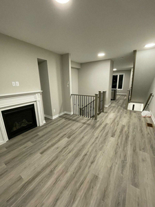Brand New 3 Bed plus Den Town Home in Collingwoood