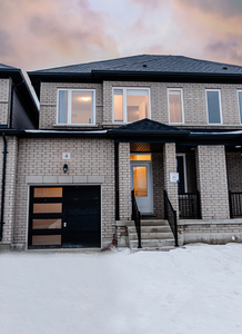 BRAND NEW for RENT: Beautiful townhouse in Wasaga Beach