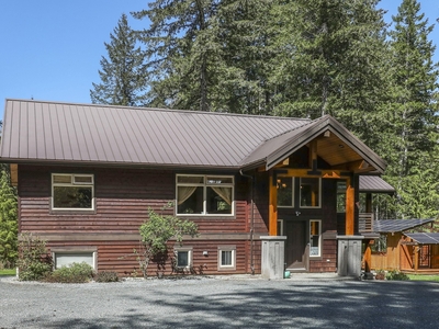 House for sale, 10575 Clayoquot Road, Vancouver Island, British Columbia, in Alberni-Clayoquot, Canada
