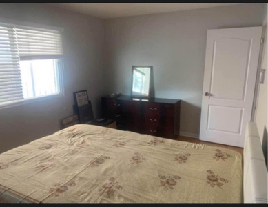 PRIVATE AND SHARING ROOMS FOR RENT NEAR SHERIDAN COLLEGE