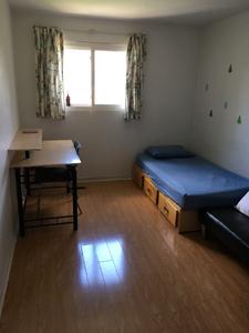 Two private bedrooms for rent only for female at Finch/Warden