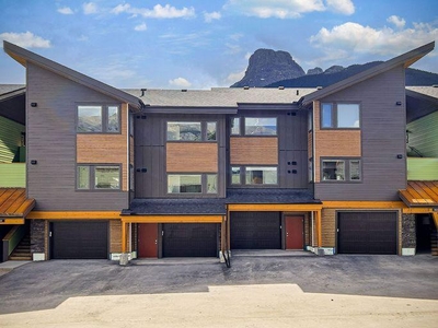 3 Bedroom Townhouse Canmore AB
