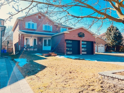 534 Laurier Cres