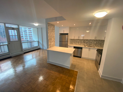 Amazing Lease Take-Over Opportunity Downtown Toronto!