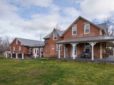 Completely Renovated 1870 Loyalist Classic