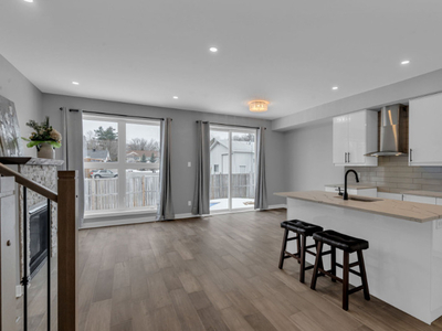 Custom Built Semi-detached on large lot with beautiful finishes!