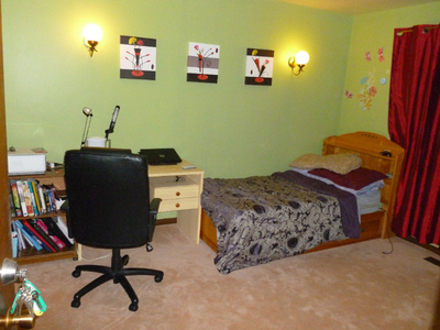 FURNISHED LARGE, ALL INCLUSIVE ROOM FOR STUDENT OR YOUNG WORKING