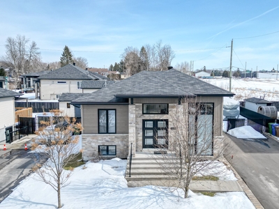 House for sale, 319 Rue Abigail, Lachute, QC J8H0N6, CA , in Lachute, Canada