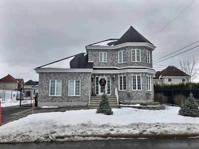 House for sale, 56 Rue des Pivoines, Saint-Joseph-du-Lac, QC J0N1M0, CA, in Saint-Joseph-du-Lac, Canada