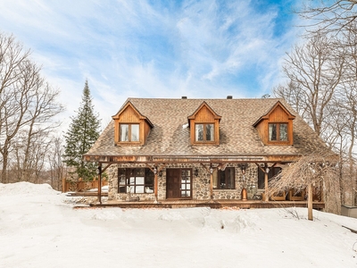 House for sale, 757 Ch. du Mont-Loup-Garou, Laurentides, Quebec, in Sainte-Adèle, Canada