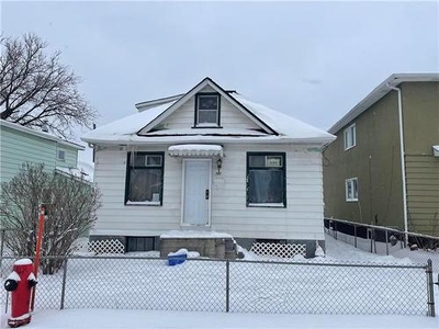 House For Sale In Glenelm, Winnipeg, Manitoba