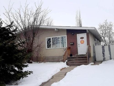 House For Sale In Pleasantview, Edmonton, Alberta