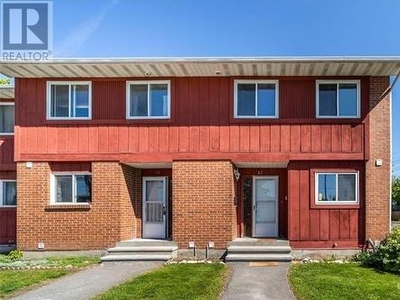 Townhouse For Sale In Vanier South, Ottawa, Ontario