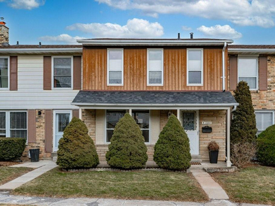 2260 UPPER MIDDLE Road, Unit #8 Burlington, Ontario