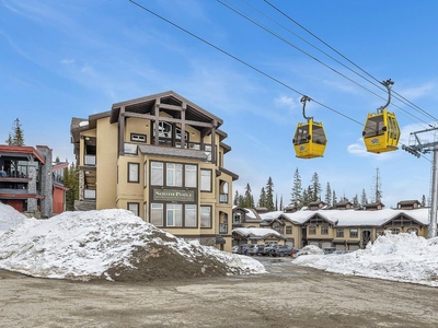 Luxury Apartment for sale in Big White Ski, Canada