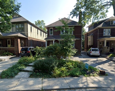 Main - 40 Thorncliffe Ave