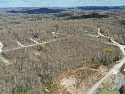 49776 square feet Land in Amherst, Quebec