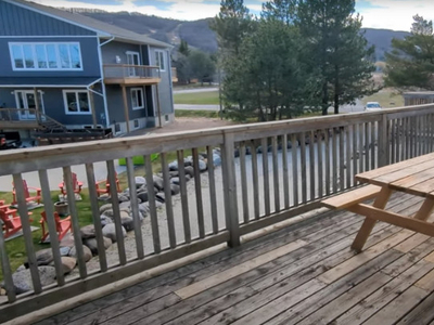 $150-200K/YEAR -LICENSED FOR 16 - AIRBNB CHALET IN BLUE MT.
