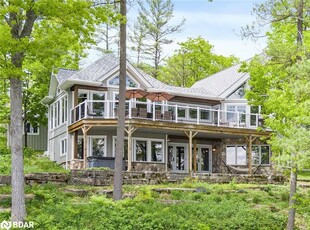 1634 Northey'S Bay Road Lakefield, ON K0L 2H0
