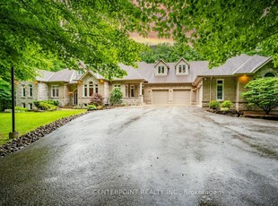 66 Hill Country Dr Whitchurch-Stouffville, ON L4A 7X5
