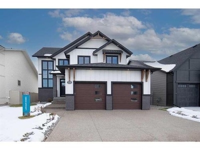 House For Sale In Evergreen, Red Deer, Alberta