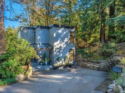 House For Sale In Horseshoe Bay, West Vancouver, British Columbia