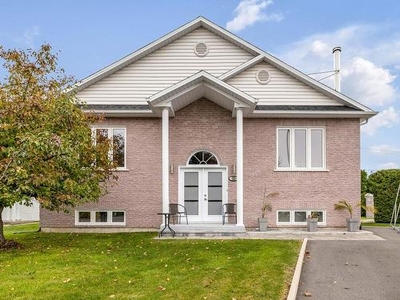 House For Sale In Le Quartier 4-3, Québec (Charlesbourg), Quebec